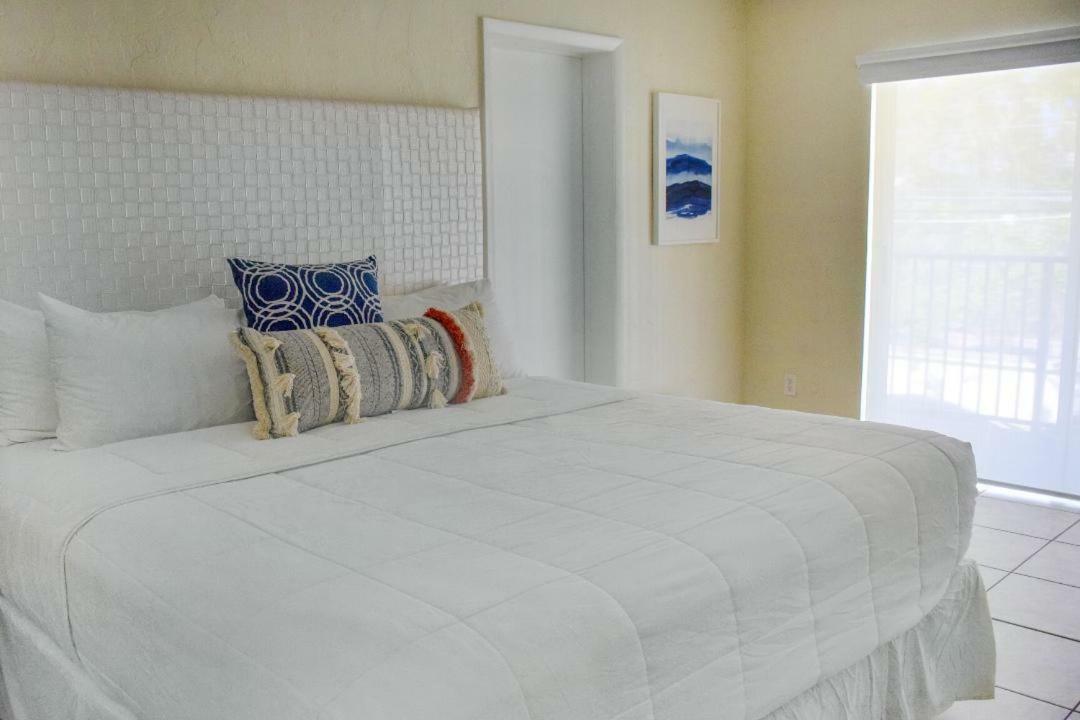 Suites At Coral Resorts Miami Bagian luar foto